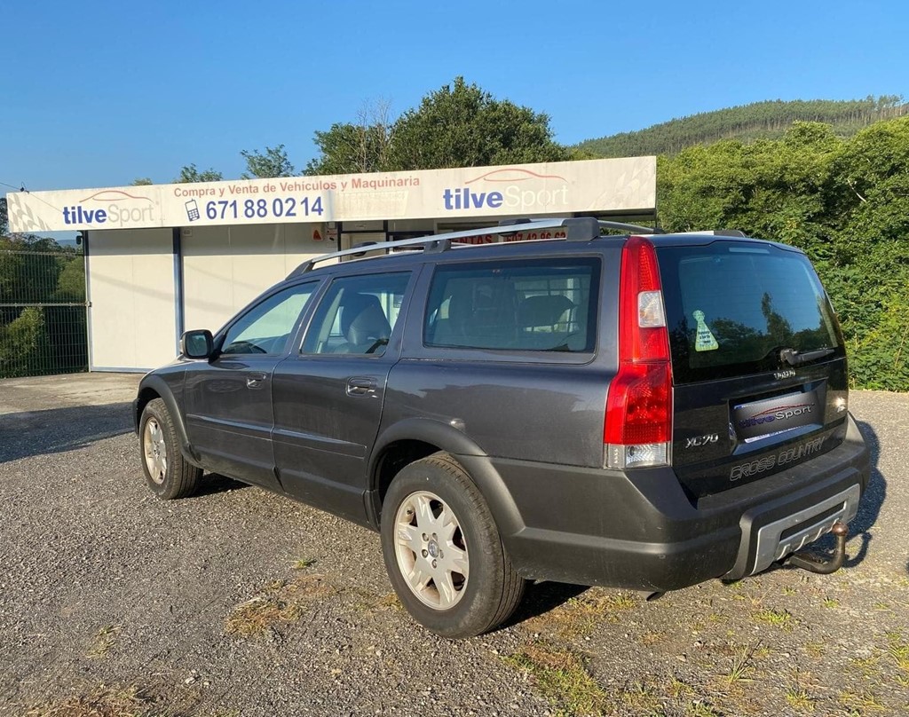 Foto 3 VOLVO XC70 2.4 185 CV CROSS COUNTRY 4X4